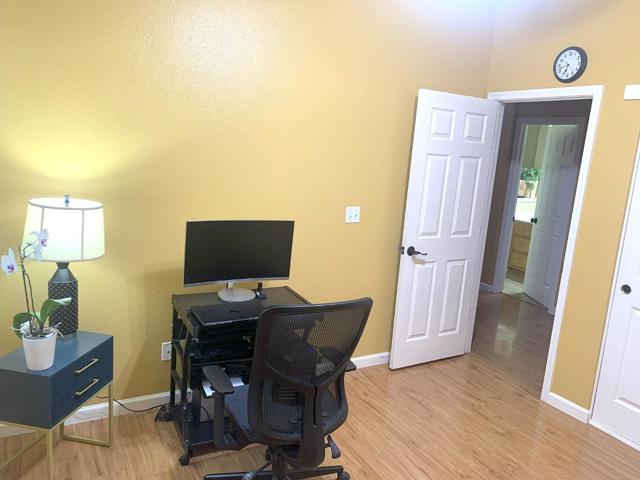 1732 W Westlake Drive, Roseville CA: https://media.crmls.org/mediaz/65aaa76f-ff5b-4246-94e6-d833b8da869b.jpg