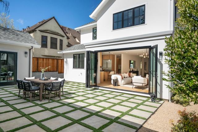 Image 36 of 40 For 2615 Hillside Drive