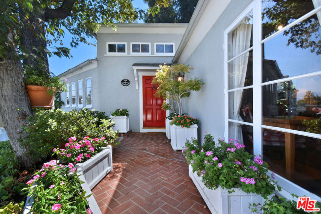 3900 Carpenter Court photo 1