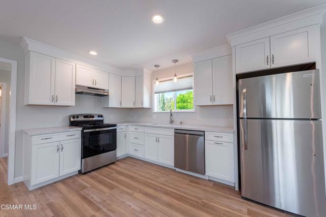 1499 Calle Morera, Thousand Oaks CA: https://media.crmls.org/mediaz/65ac062b-b591-469b-9ba7-fe6ed522e3de.jpg