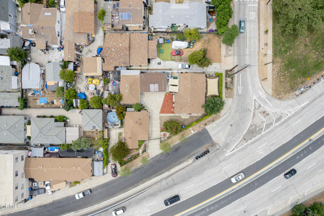 5621 Carlota Boulevard, Los Angeles CA: https://media.crmls.org/mediaz/65ac06be-8df3-4092-b024-be405cc3f19a.jpg