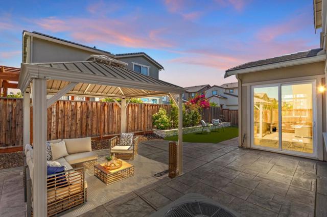 39806 Tomcod Street, Newark CA: https://media.crmls.org/mediaz/65ac24f4-0089-48fa-9fd0-f7c0bb170013.jpg