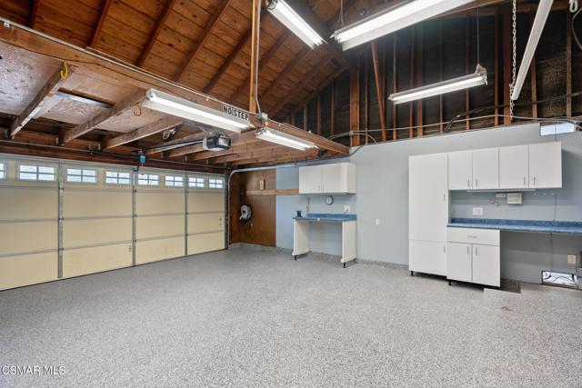 1984 Nettlebrook Street, Westlake Village CA: https://media.crmls.org/mediaz/65ac3e23-edad-42bc-8f05-af4871436074.jpg