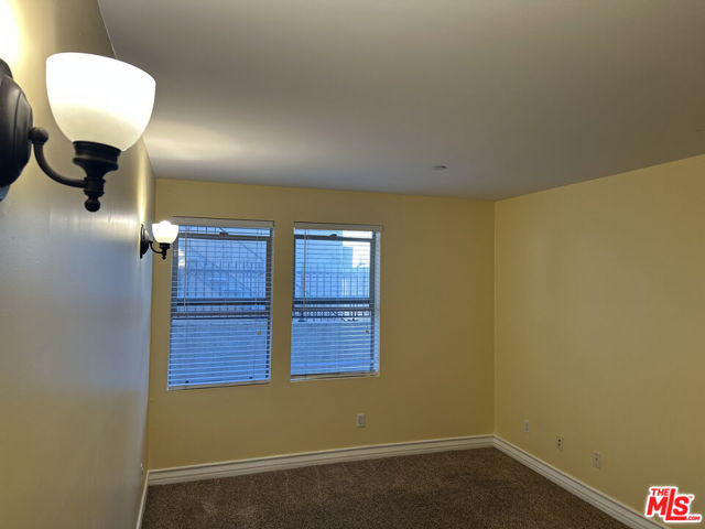 122 N Clark Drive, West Hollywood CA: https://media.crmls.org/mediaz/65ac8b23-c8eb-432a-95b6-2714c96ca92b.jpg