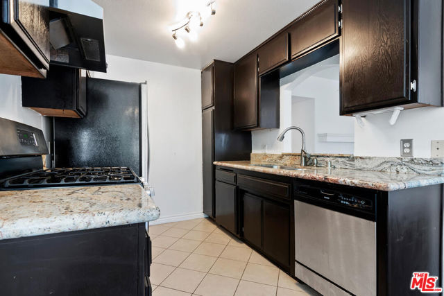 5322 Colodny Drive, 9 photo 8