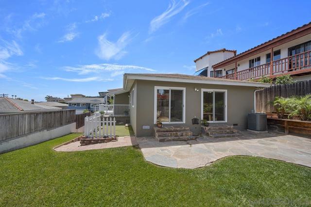 3428 Garrison St, San Diego CA: https://media.crmls.org/mediaz/65ad6b55-0c01-42da-867b-c9675a769e17.jpg