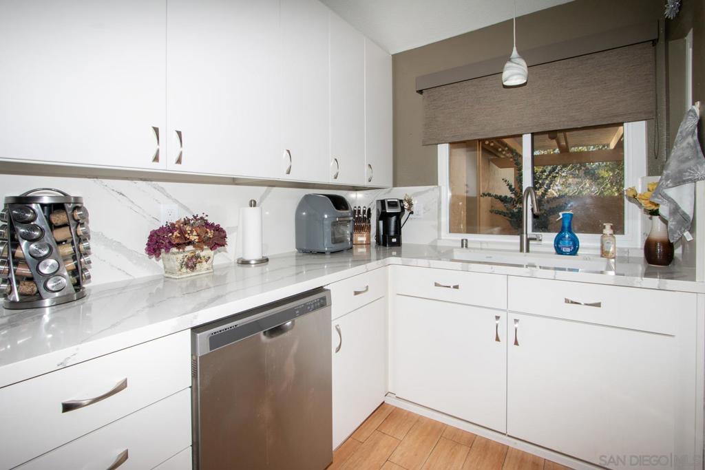 12755 Camino De La Breccia - photo 9