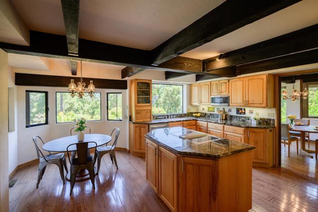 865 Valley View Road, Ben Lomond CA: https://media.crmls.org/mediaz/65afc17a-7e46-48a4-a10c-c71f863e4b19.jpg