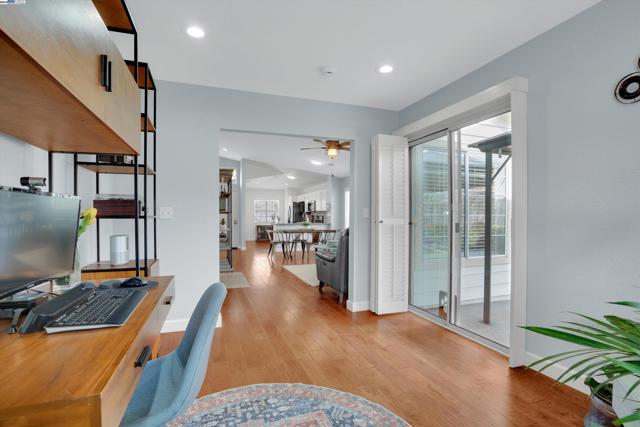 631 Splitrail Ct, Livermore CA: https://media.crmls.org/mediaz/65b04d6e-53df-4246-910b-b21b0c2bb4ae.jpg