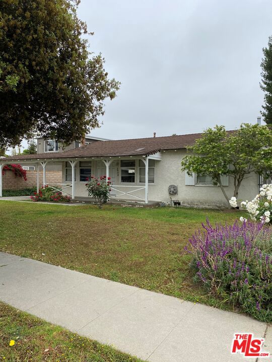 MLS# 23273079