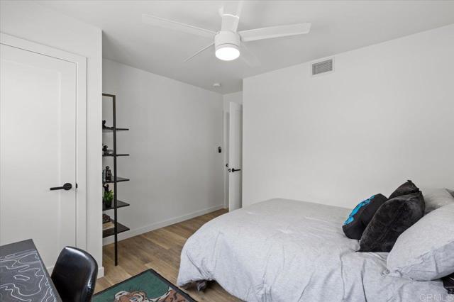 Detail Gallery Image 21 of 40 For 725 Cathy Ln, Cardiff By The Sea,  CA 92007 - 4 Beds | 2/1 Baths