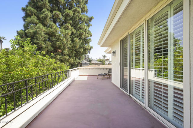 630 S Orange Grove Boulevard, Pasadena CA: https://media.crmls.org/mediaz/65b1ed0f-d124-4378-9d61-b4c6e2e1ecdf.jpg