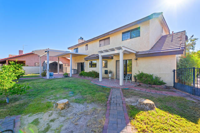 204 Fairway Drive, Needles CA: https://media.crmls.org/mediaz/65b2a746-3c21-4085-aeb7-7f8c797af1ca.jpg