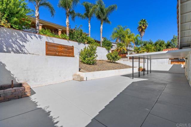Image 32 of 42 For 22874 Canyon Lake Drive