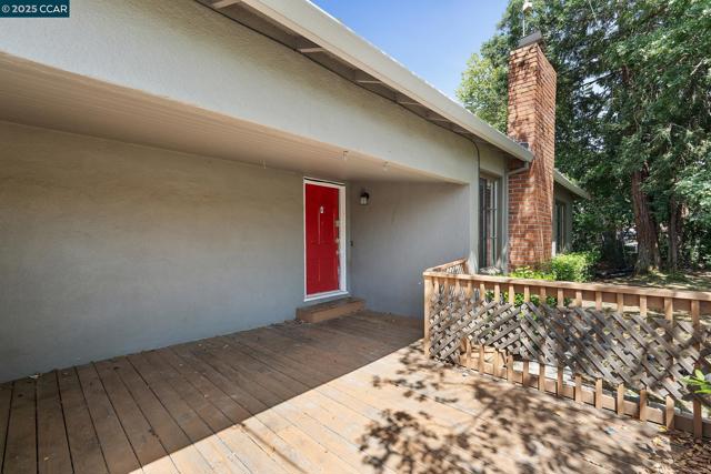 1580 3rd Ave, Walnut Creek CA: https://media.crmls.org/mediaz/65b326a7-c1b5-4440-bd8b-125e65aa026a.jpg