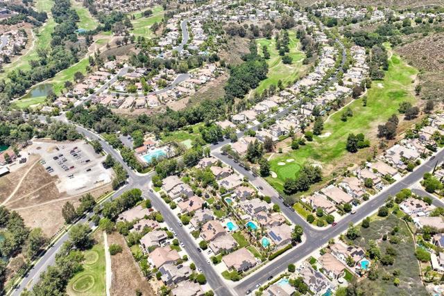 3136 Ferncreek Ln., Escondido CA: https://media.crmls.org/mediaz/65b36fbd-a495-48bc-ba0d-fbb3e8199515.jpg
