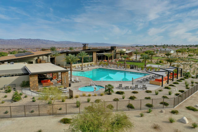 80 Zinfandel, Rancho Mirage CA: https://media.crmls.org/mediaz/65b3bd44-11d0-49cb-bb2d-451f408f580a.jpg
