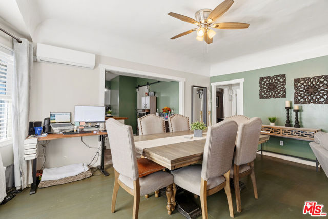 547 N St Louis Street, Los Angeles CA: https://media.crmls.org/mediaz/65b3c77a-6065-4e59-af56-cd7b48f301cf.jpg