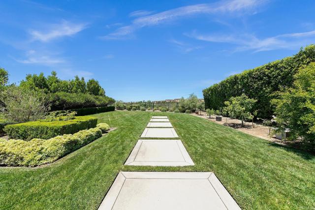15642 Tanner Ridge Rd, San Diego CA: https://media.crmls.org/mediaz/65b51a67-14e2-4218-800c-7497c47bec34.jpg