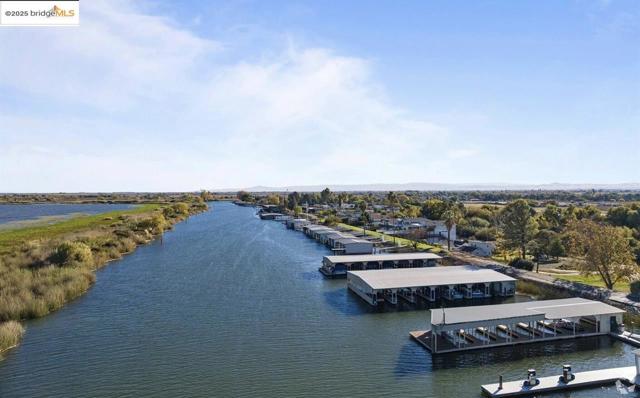 343 Alcott Ct, Bethel Island CA: https://media.crmls.org/mediaz/65b52aab-5089-48b9-a0df-83715109f599.jpg