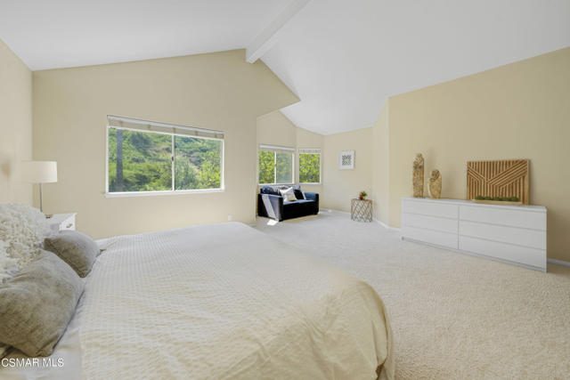 Primary Bedroom - Sitting Area