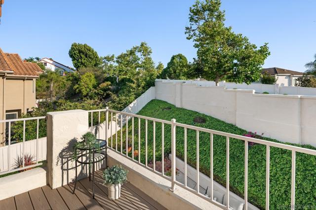18027 Chieftain Ct, San Diego CA: https://media.crmls.org/mediaz/65b61c02-08bb-4719-994e-e17c13d2f0c1.jpg