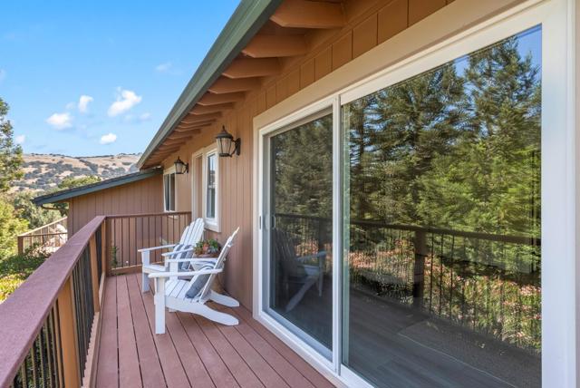 17151 Parkview Drive, Morgan Hill CA: https://media.crmls.org/mediaz/65b70812-b695-4d37-8840-7c324fdcf029.jpg