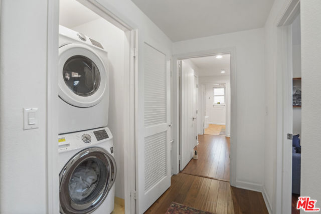 13308 Valleyheart Drive, Sherman Oaks CA: https://media.crmls.org/mediaz/65b71295-8029-4992-bc03-8dee757b9ff7.jpg