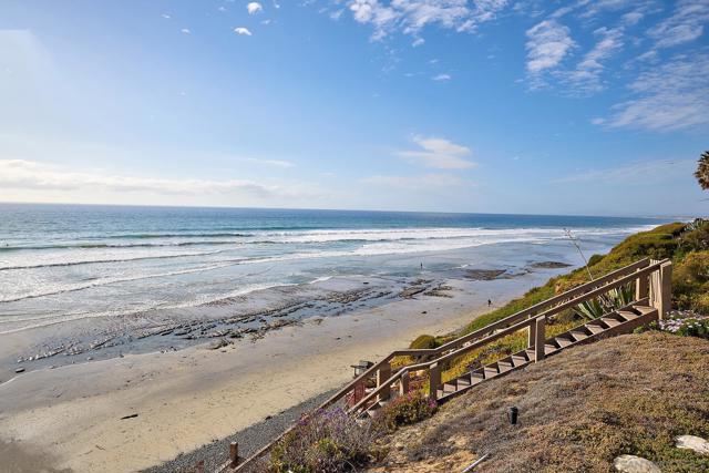 1630 Neptune Avenue, Encinitas CA: https://media.crmls.org/mediaz/65b7af48-252d-4c12-9aad-3e19d247840e.jpg