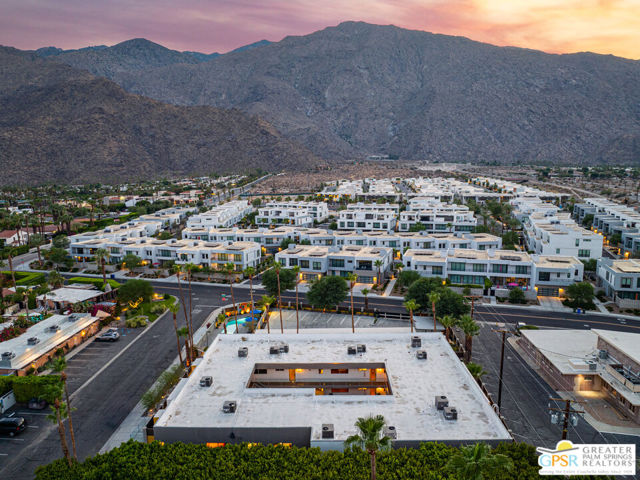 588 E San Lorenzo Road, Palm Springs CA: https://media.crmls.org/mediaz/65bb7ab9-ca6c-4511-8094-f858e413e7a0.jpg