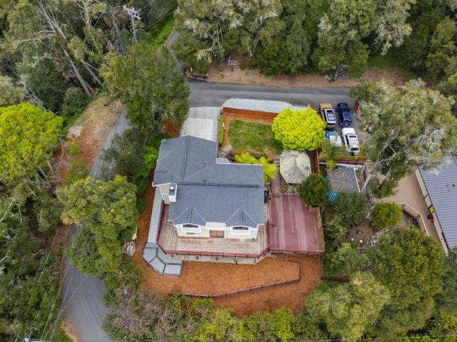 3040 Pacific Heights Drive, Aptos CA: https://media.crmls.org/mediaz/65bc43bf-04b6-4e68-831d-29c4f9bb2590.jpg