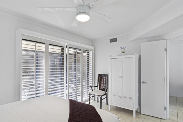 Image 21 of 45 For 77704 Woodhaven Drive