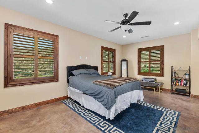 18585 Deer Valley Estates, Poway CA: https://media.crmls.org/mediaz/65bd19c1-7bf4-45c7-bc3b-246f9d40df19.jpg