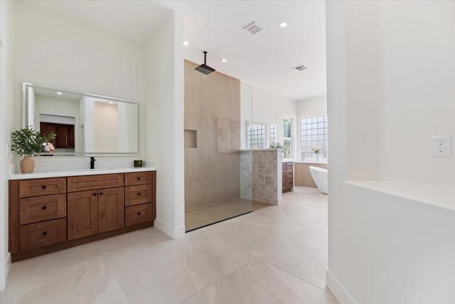 80262 Amazon Avenue, Indio CA: https://media.crmls.org/mediaz/65bdbaae-0812-4e70-bea8-b10d5cb22990.jpg