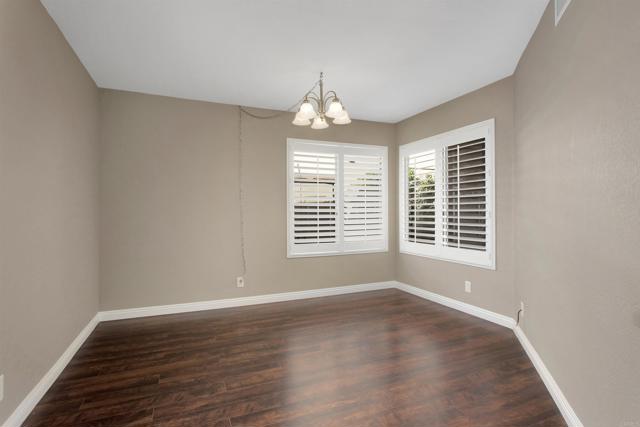 1842 Corte Pulsera, Oceanside CA: https://media.crmls.org/mediaz/65bf7b9b-ef8c-4372-b730-85dc646702e8.jpg