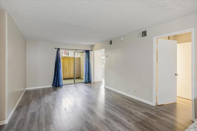 259 N Capitol Avenue, San Jose CA: https://media.crmls.org/mediaz/65c117cb-696a-46d7-8c92-e659a9f53174.jpg