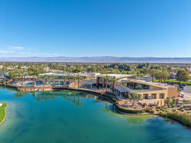 60505 Staghorn Drive, La Quinta CA: https://media.crmls.org/mediaz/65c1d348-75ff-4fc4-9af8-8282dbd813d9.jpg