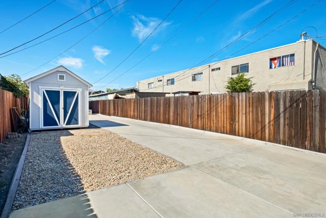 3809 Van Dyke Ave, San Diego CA: https://media.crmls.org/mediaz/65c1e6ca-01fb-48a6-8d09-5695079c7b7e.jpg