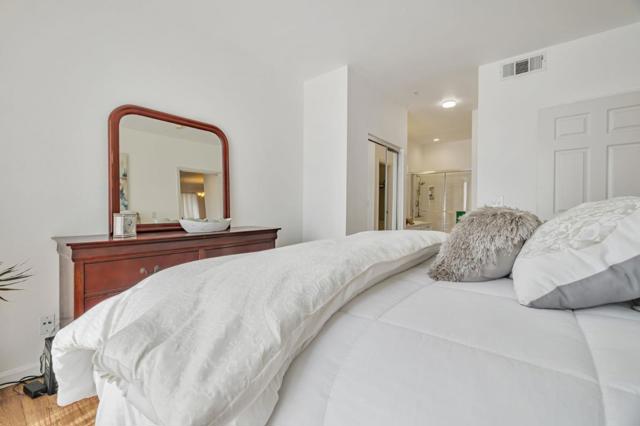 1400 El Camino Real, South San Francisco CA: https://media.crmls.org/mediaz/65c259f3-e7c8-431d-88f1-7f24898fa358.jpg