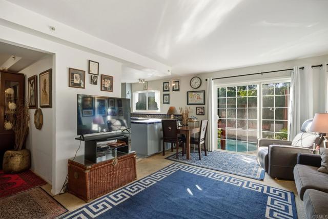 Detail Gallery Image 12 of 27 For 1038 8th St, Imperial Beach,  CA 91932 - 4 Beds | 2/1 Baths