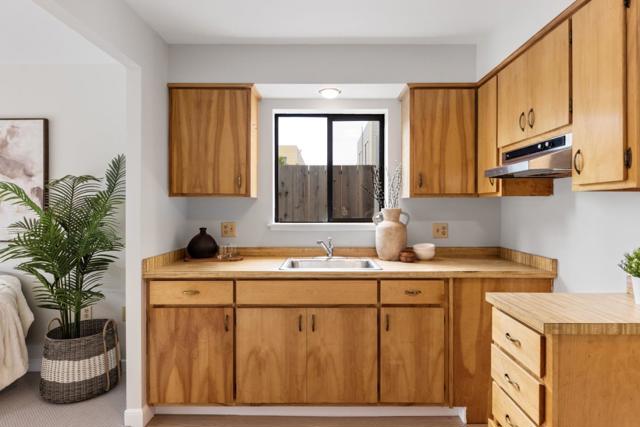 2070 42nd Avenue, San Francisco CA: https://media.crmls.org/mediaz/65c53d58-7315-401e-bb3e-237c7e870382.jpg