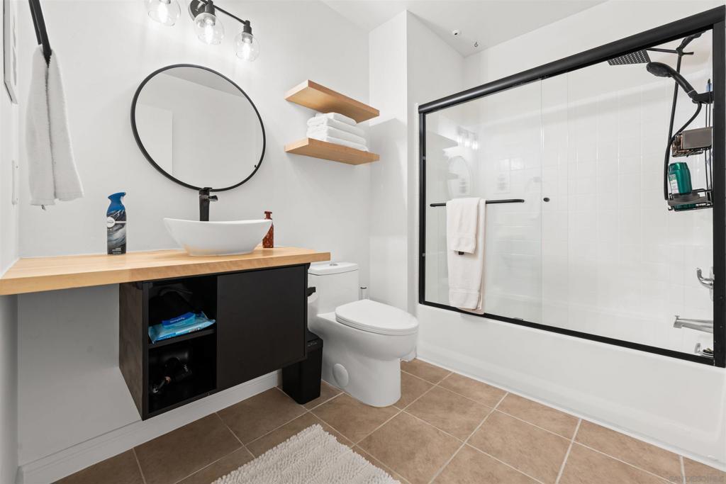 889 Date Street - photo 14