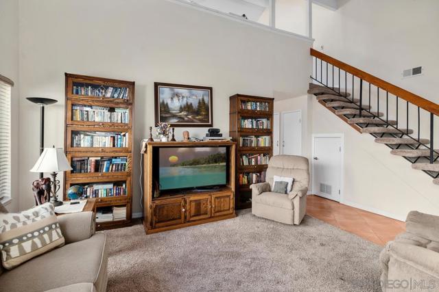 1387 Don Carlos Ct, Chula Vista CA: https://media.crmls.org/mediaz/65c5d8fe-4d20-464e-b3b4-c81eee16d77b.jpg