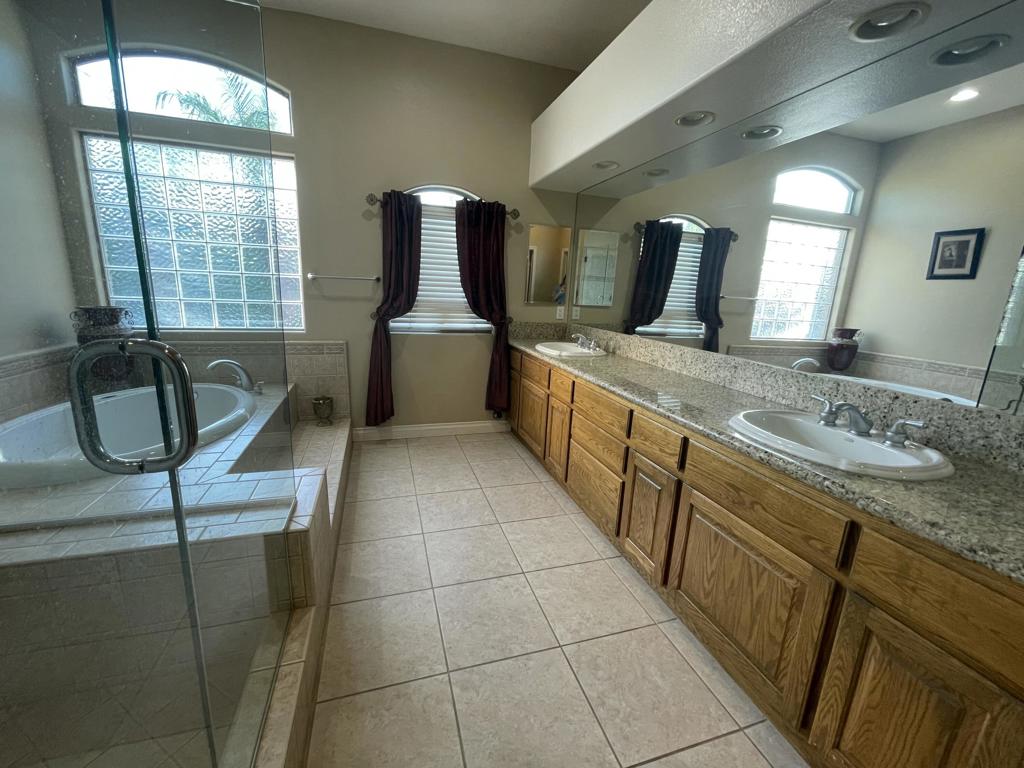 MLS #219142948DA image #13