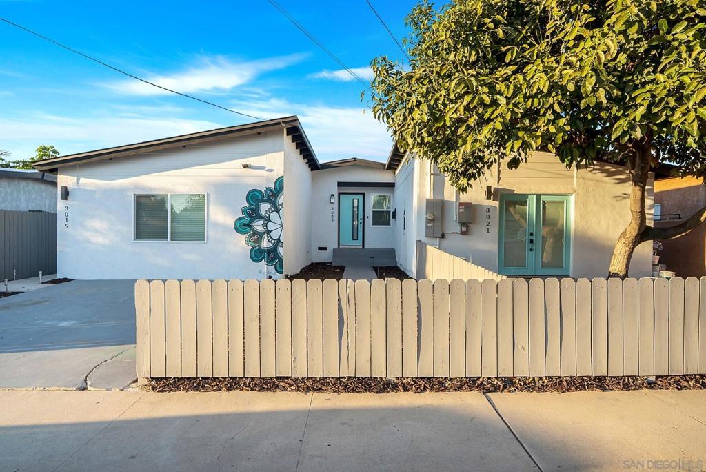 3023 E 10Th