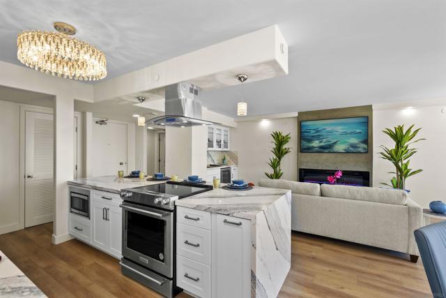 1820 Avenida del Mundo, Coronado CA: https://media.crmls.org/mediaz/65c70886-1eea-44f3-9d45-dffefa498cdd.jpg