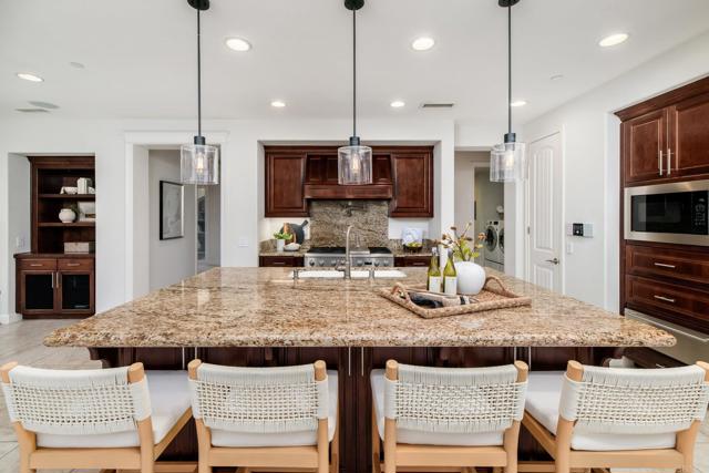 Detail Gallery Image 22 of 48 For 548 Quail Pointe Ln, Encinitas,  CA 92024 - 5 Beds | 5/1 Baths