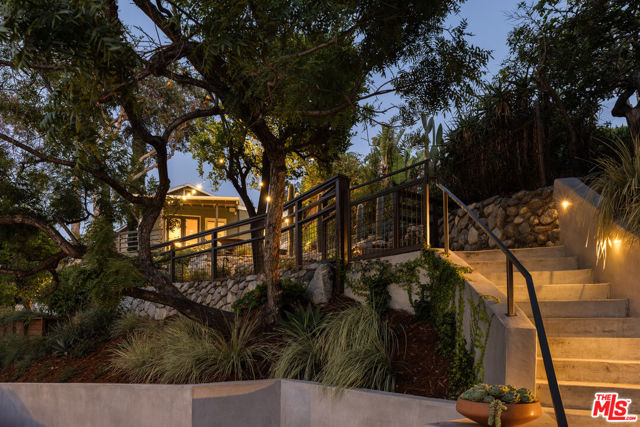 4825 Glenalbyn Drive, Los Angeles CA: https://media.crmls.org/mediaz/65c77809-1826-4327-88a0-1f7249457be0.jpg