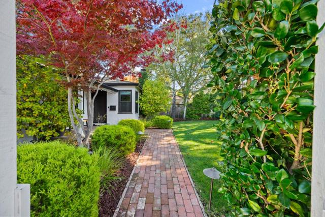 108 Durham Street, Menlo Park CA: https://media.crmls.org/mediaz/65c80637-c1aa-4212-a4d7-92f101dbde6c.jpg