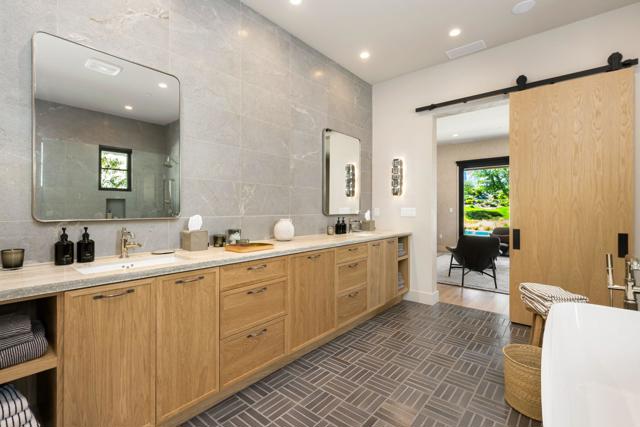 Image 49 of 63 For 78751 Deacon Drive